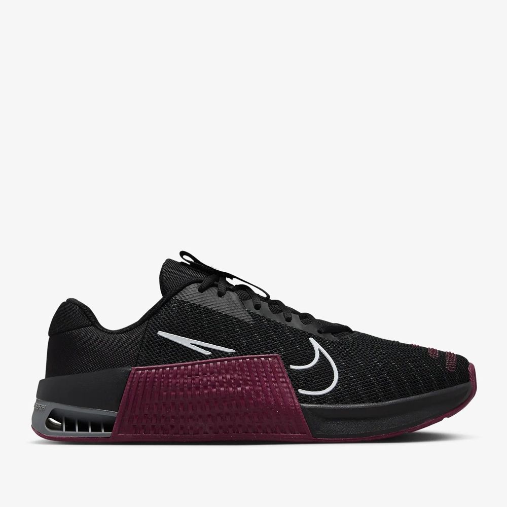 Newest nike metcon top